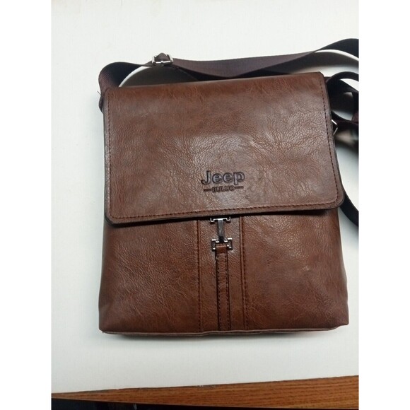 Jeep Buluo Brown Leather Crossbody bag - Picture 1 of 6